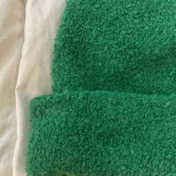Green teddy beanie ! Never used! - Picture 2 of 2